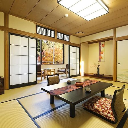 Kotobukiso Hotel Shin'onsen Buitenkant foto