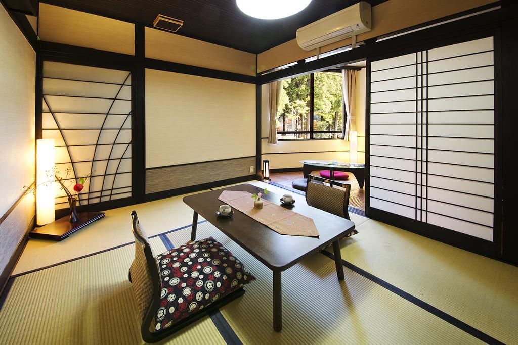 Kotobukiso Hotel Shin'onsen Buitenkant foto