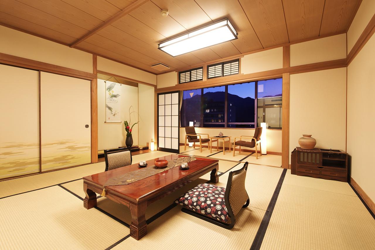 Kotobukiso Hotel Shin'onsen Buitenkant foto